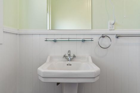 Photo of property in 9 Garrison Street, Carterton, 5713