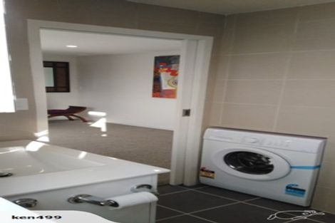 Photo of property in 112a Pacific Parade, Army Bay, Whangaparaoa, 0930