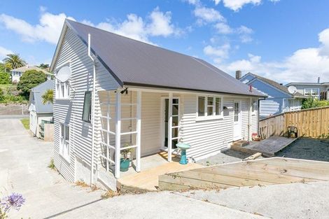Photo of property in 41 Dimock Street, Titahi Bay, Porirua, 5022