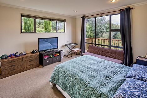 Photo of property in 15 Swain Grove, Riverstone Terraces, Upper Hutt, 5018