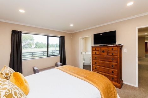 Photo of property in 420 Kairanga Bunnythorpe Road, Bunnythorpe, Palmerston North, 4478