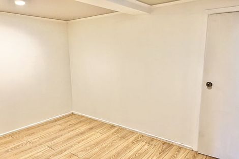 Photo of property in 14 Lyttelton Avenue, Forrest Hill, Auckland, 0620