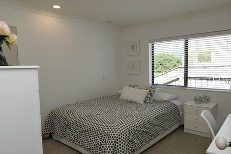 Photo of property in 5 Sovereign Way, Paraparaumu, 5032