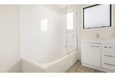 Photo of property in 1/46 Taitimu Drive, Weymouth, Auckland, 2103