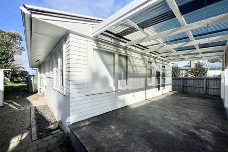 Photo of property in 11 Surrey Street, Manurewa, Auckland, 2102