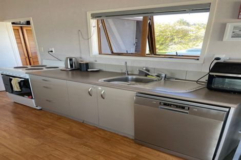 Photo of property in 34 Pacific Parade, Army Bay, Whangaparaoa, 0930