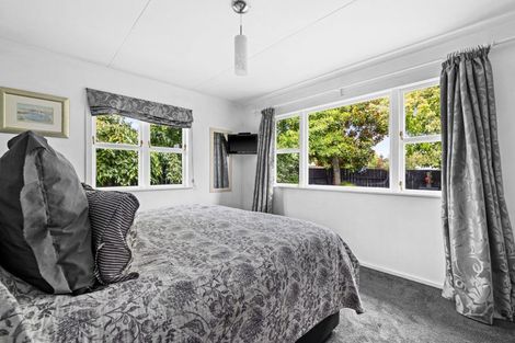 Photo of property in 39 Upham Street, Havelock North, 4130