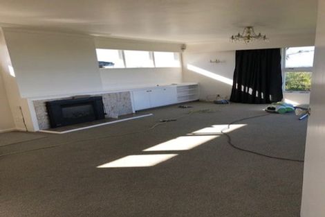 Photo of property in 95 Ocean View Road, Hillcrest, Auckland, 0627