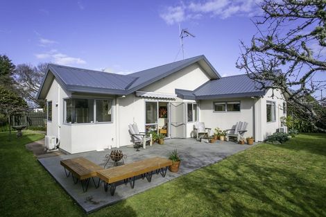 Photo of property in 69 Carlyle Street, Leamington, Cambridge, 3432