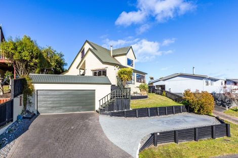 Photo of property in 40 Saint James Street, Richmond Heights, Taupo, 3330