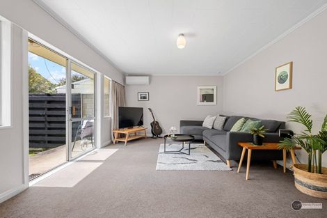 Photo of property in 1/27 Larchmont Grove, Totara Park, Upper Hutt, 5018