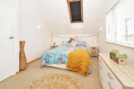 Photo of property in 30 Braid Road, St Andrews, Hamilton, 3200