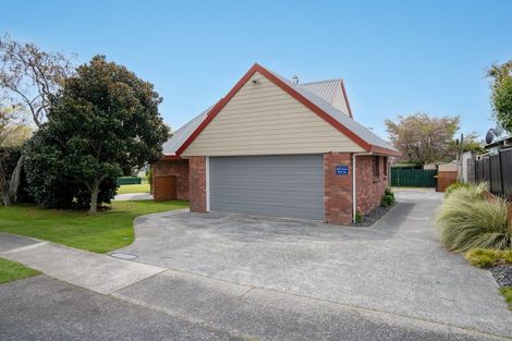 Photo of property in 1 Longfellow Street, Leamington, Cambridge, 3432