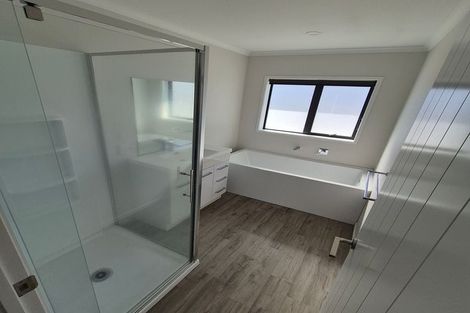 Photo of property in 310 Lakes Boulevard, Pyes Pa, Tauranga, 3112