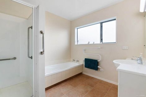 Photo of property in 5 Spinnaker Point, Manly, Whangaparaoa, 0930