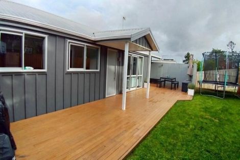 Photo of property in 24 Springtime Crescent, Stanmore Bay, Whangaparaoa, 0932