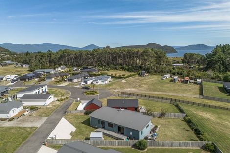 Photo of property in 71 John Norrie Place, Motuoapa, 3382