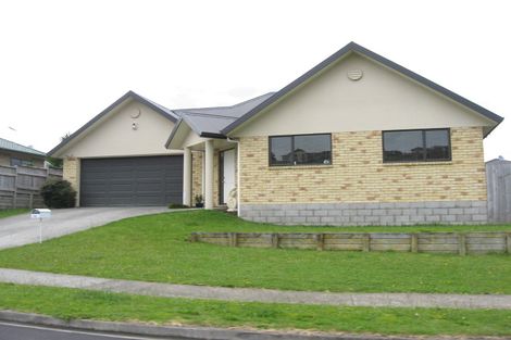 Photo of property in 8 Max Short Drive, Pukekohe, 2120