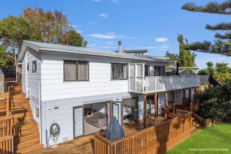 Photo of property in 2/58 James Street, Bayview, Auckland, 0629