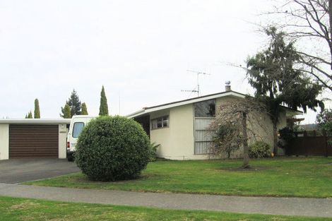 Photo of property in 39 Upham Crescent, Taradale, Napier, 4112