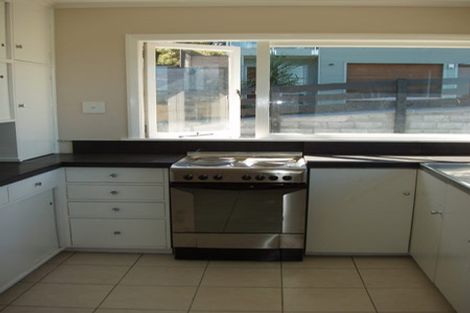 Photo of property in 73 Mills Road, Brooklyn, Wellington, 6021