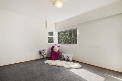Photo of property in 145 Ocean View Road, Hillcrest, Auckland, 0627