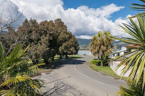 Photo of property in 2 Martin Street, Monaco, Nelson, 7011