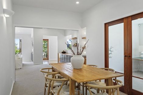 Photo of property in 18 Dyers Pass Road, Cashmere, Christchurch, 8022