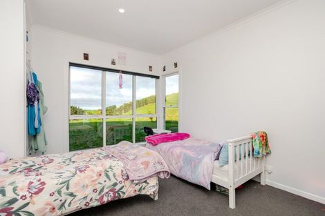 Photo of property in 400 Te Kakapo Valley Road, Dannevirke, 4978