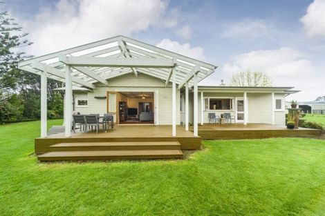 Photo of property in 1387 Colyton Road, Ashhurst, Palmerston North, 4470
