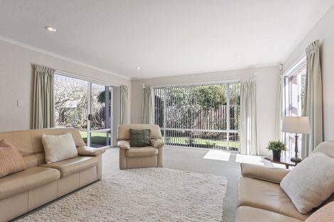 Photo of property in 4 Wardour Mews, Avonhead, Christchurch, 8042