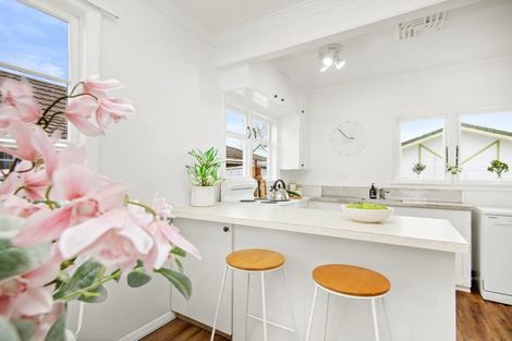 Photo of property in 965 High Street, Avalon, Lower Hutt, 5011