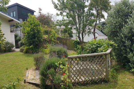 Photo of property in 1 Nikau Street, Eastbourne, Lower Hutt, 5013