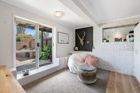 Photo of property in 12 Makiri Street, Helensville, 0800