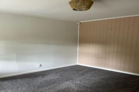 Photo of property in 802 West Coast Road, Oratia, Auckland, 0604