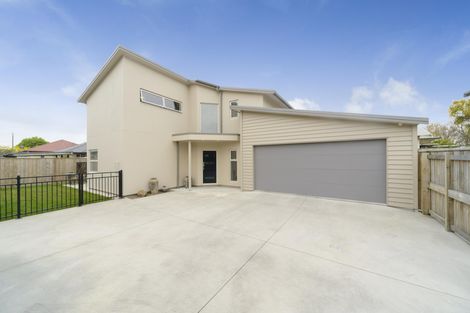 Photo of property in 10a Rangitane Street, Palmerston North, 4414