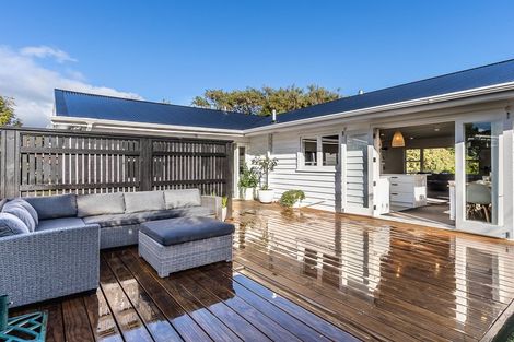 Photo of property in 73 Kohekohe Road, Waikanae, 5036