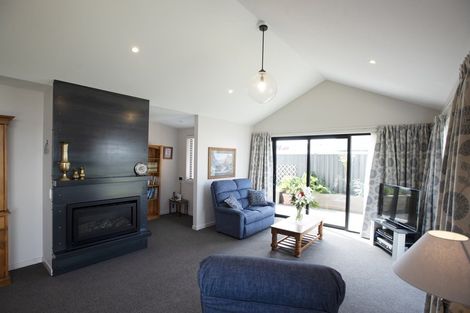 Photo of property in 216 Park Street, Winton, 9720