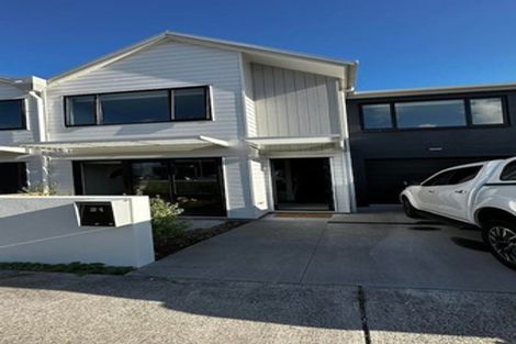 Photo of property in 21 Seafarer Crescent, Stanmore Bay, Whangaparaoa, 0932
