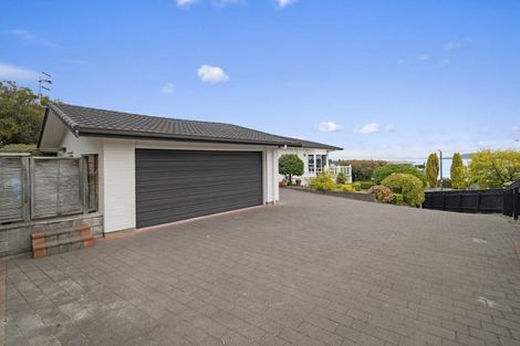 Photo of property in 9 Maniapoto Grove, Waipahihi, Taupo, 3330