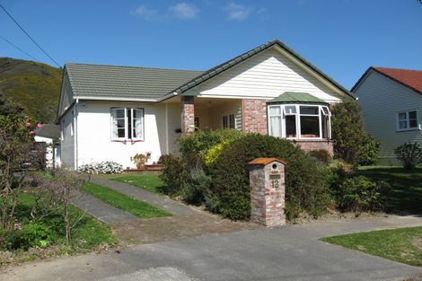 Photo of property in 12 Melvill Grove, Waterloo, Lower Hutt, 5011