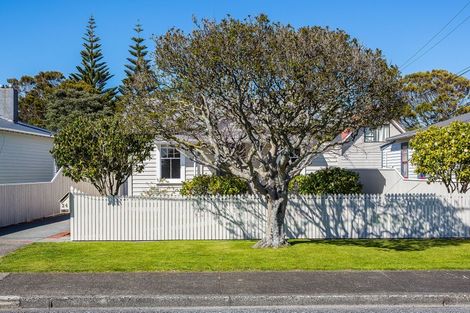 Photo of property in 24 Elizabeth Street, Moera, Lower Hutt, 5010