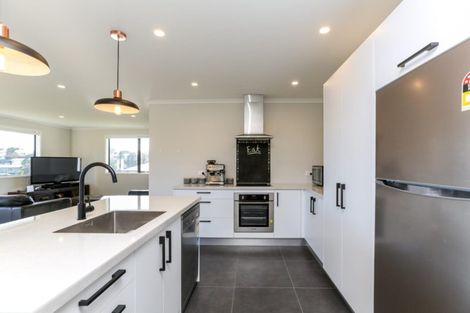 Photo of property in 2/59 Wallath Road, Westown, New Plymouth, 4310