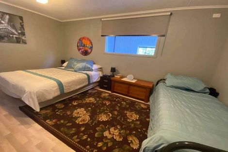 Photo of property in 129 Bridge Street, Eltham, 4322