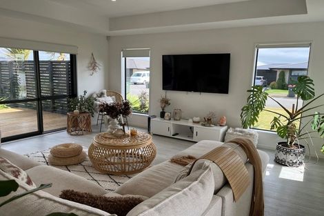 Photo of property in 39 Andesite Drive, Rolleston, 7614