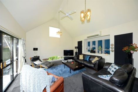 Photo of property in 2/44 Peer Street, Upper Riccarton, Christchurch, 8041