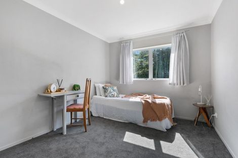 Photo of property in 42 Holcombrooke Lane, Welcome Bay, Tauranga, 3175