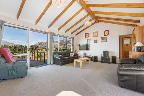 Photo of property in 12 Rob Roy Lane, Wanaka, 9305