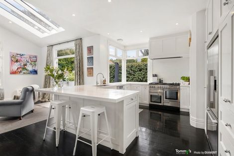 Photo of property in 17b Homewood Avenue, Karori, Wellington, 6012