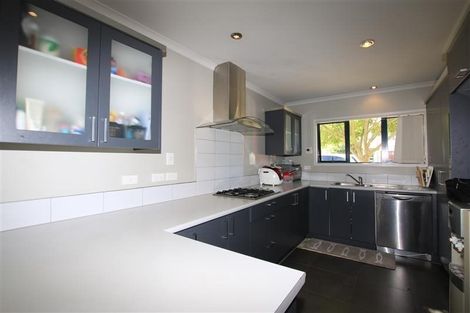 Photo of property in 97 Fields Parade, Oteha, Auckland, 0632